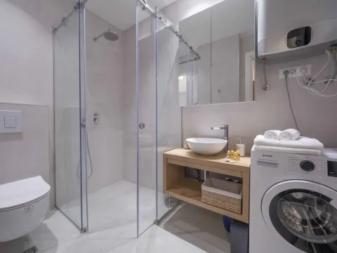 Rent, two bedroom apartment, 80m², Gospoština, Budva - image 12