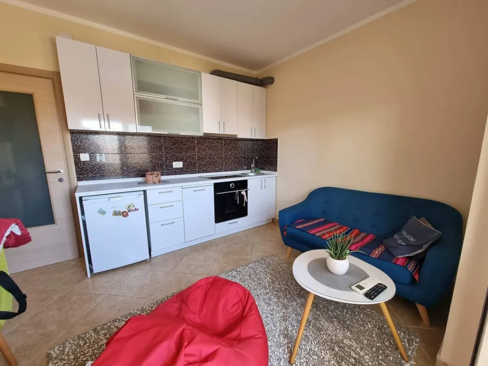 Izdavanje, jednosoban stan, 35m², Momišići, Podgorica