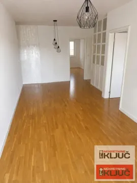 Prodaja, trosoban stan, 59m², Petrovaradin, Novi Sad - image 4