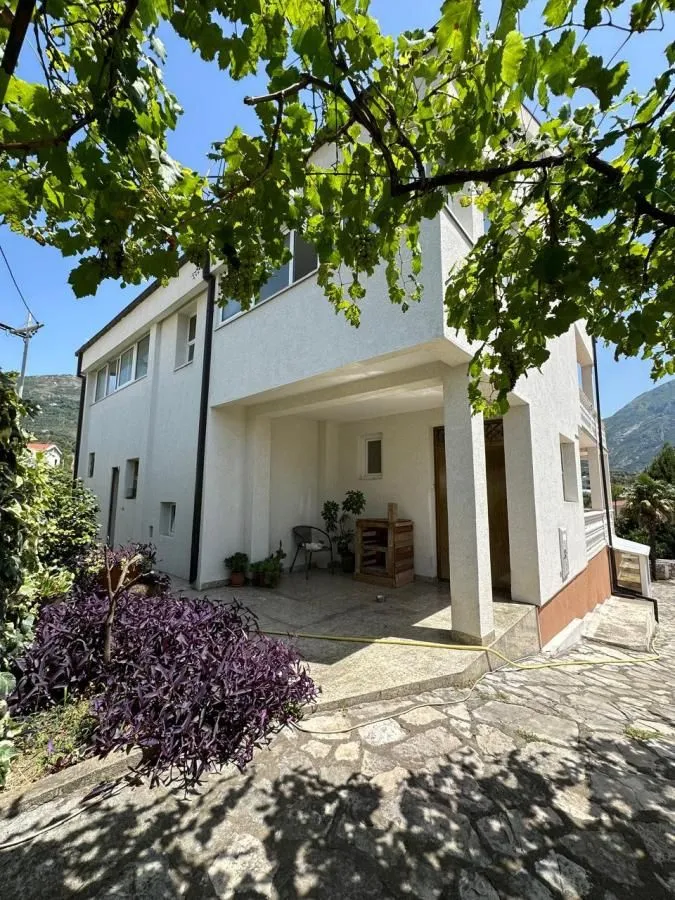 Sale, house, 171m², Bar, Crna Gora