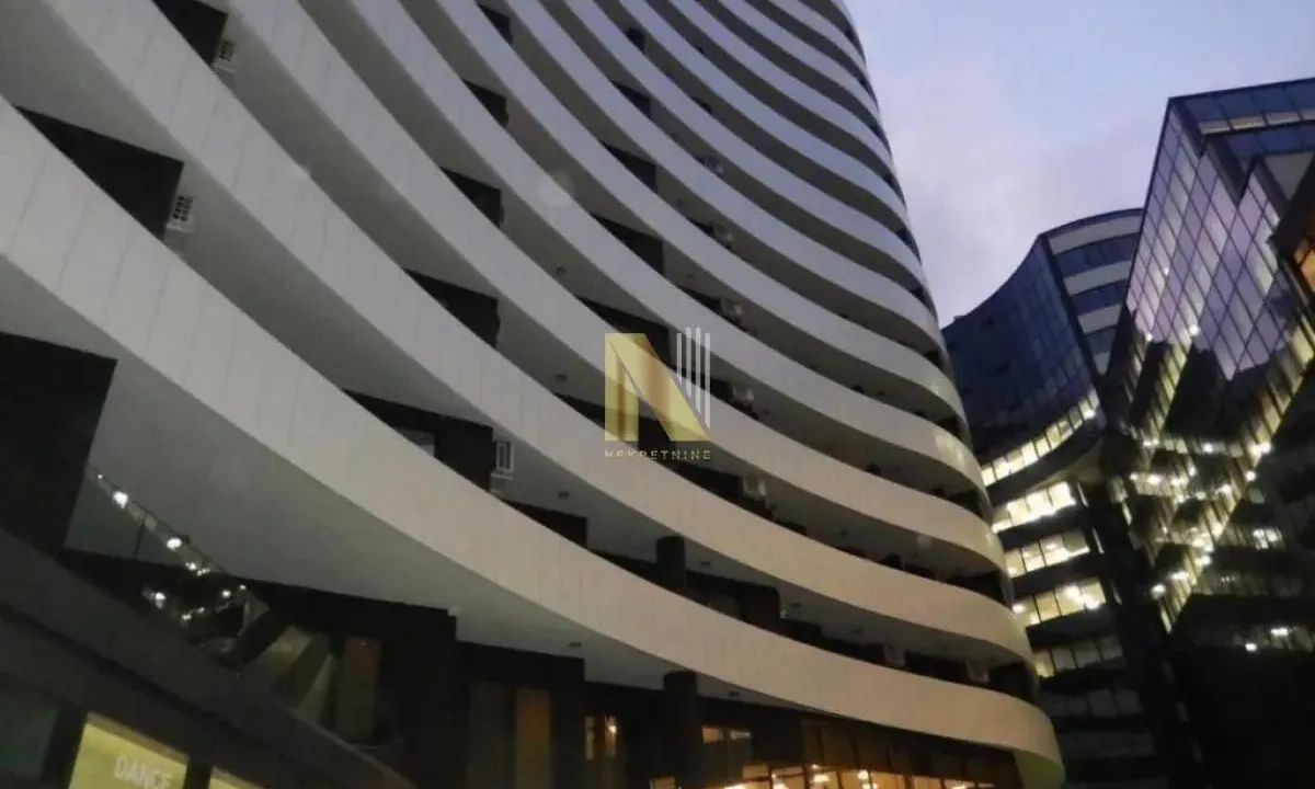 Izdavanje, dvosoban stan, 55m², Centar, Novi Sad