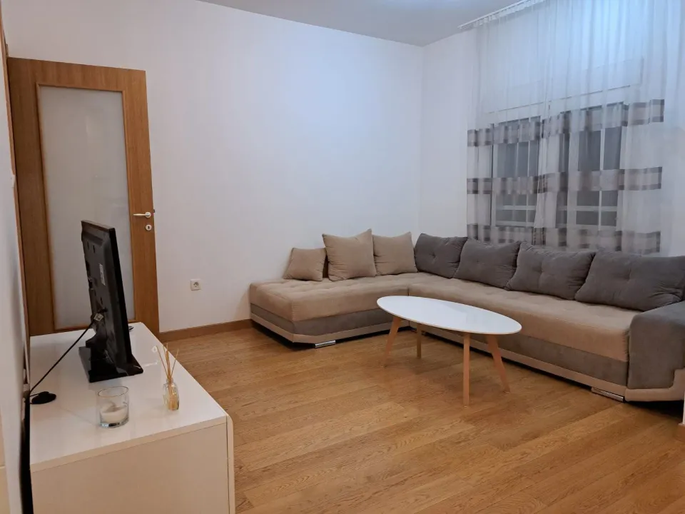Rent, one bedroom apartment, 42m², Preko Morače, Podgorica