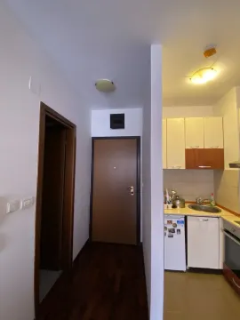 Rent, one bedroom apartment, 33m², City Kvart, Podgorica - image 9