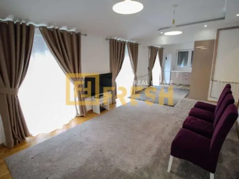 Izdavanje, trosoban stan, 130m², Vranići, Podgorica - image 2