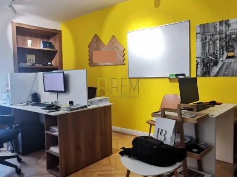Prodaja, jednosoban stan, 36m2, Blok 6, Podgorica Prodaja, jednosoban stan, 36m2, Blok 6, Podgorica