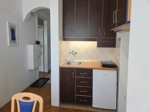 Izdavanje, garsonjera, 27m², Centar, Novi Sad - image 4
