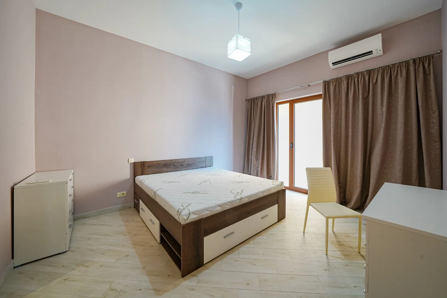 Sale, two bedroom apartment, 96m², Bečići, Budva