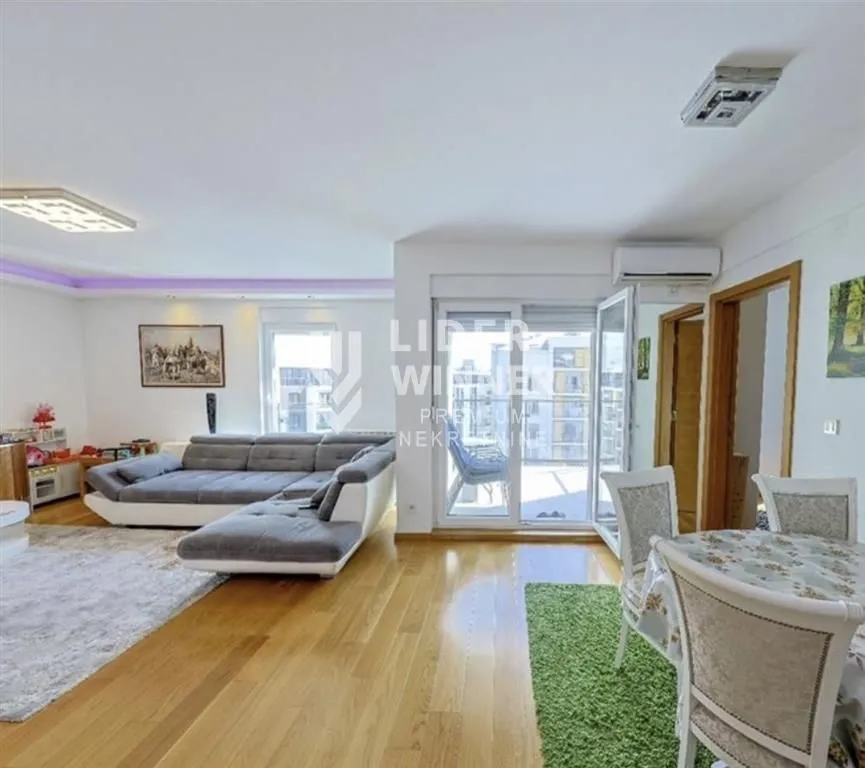 Sale, four bedroom apartment, 91m², Zemun Sve Podlokacije, Beograd