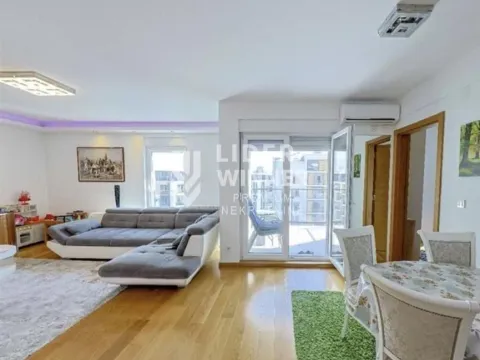 Prodaja, četvorosoban stan, 91m², Zemun Sve Podlokacije, Beograd - image 2