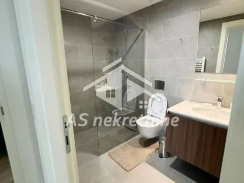 Izdavanje, trosoban stan, 84m², Savski Venac, Beograd - image 16