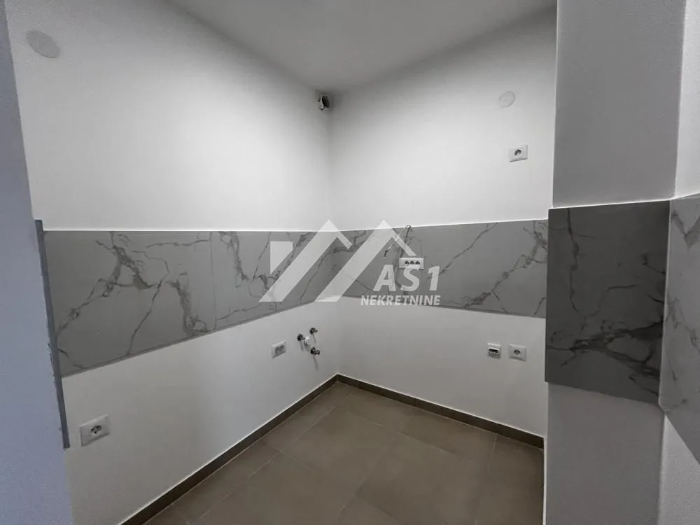 Prodaja, jednosoban stan, 32m², Stari Majur, Petrovaradin