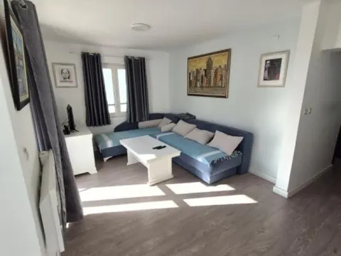 Sale, one bedroom apartment, 64m², Velji Vinogradi, Budva - image 5