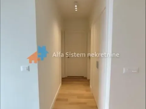 Izdavanje, trosoban stan, 73m², Savski Venac, Beograd - image 3