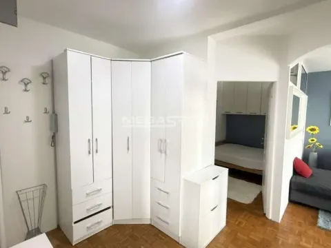 Rent, two bedroom apartment, 64m², Novi Beograd Blok 63, Novi Beograd Sve Podlokacije - image 18