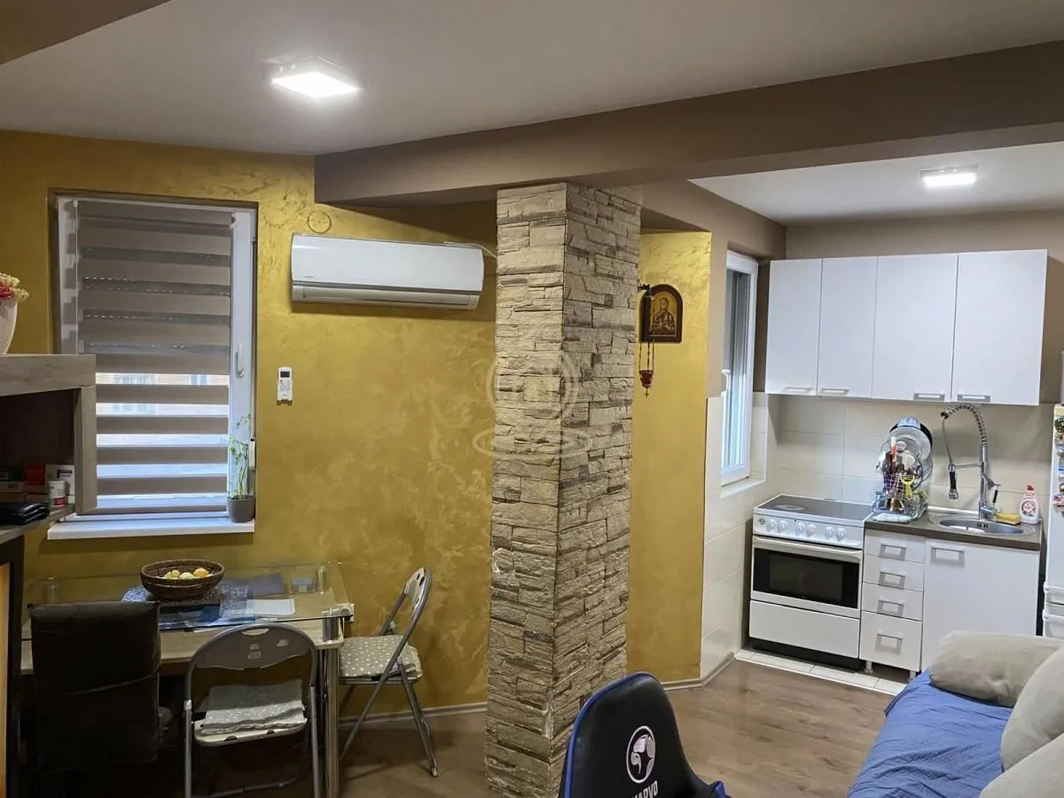 Prodaja, jednosoban stan, 33m², Palilula, Niš