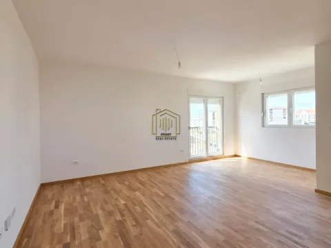 Prodaja, trosoban stan, 95m², Zabjelo, Podgorica - image 1