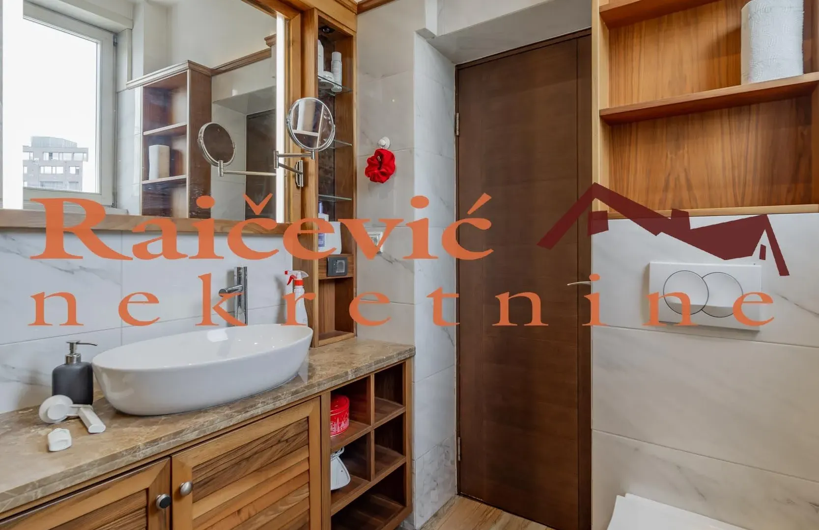 Sale, studio apartment, 85m², Vračar, Šid