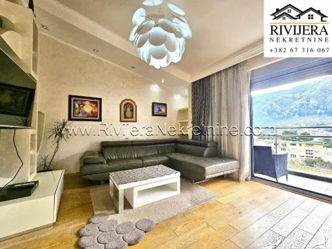 Prodaja, trosoban stan, 95m², Dobrota, Kotor - image 1