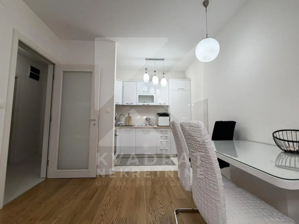 Rent, one bedroom apartment, 49m², Central Point, Podgorica