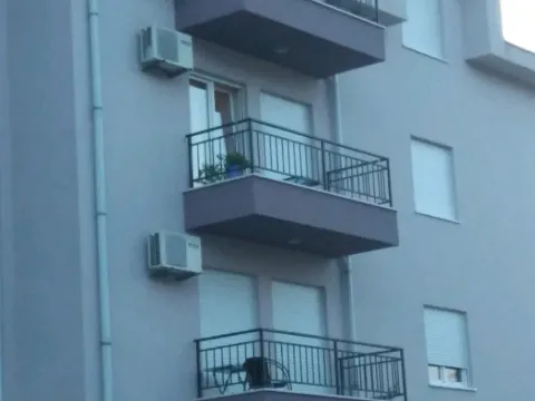 Sale, one bedroom apartment, 40m², Radovići, Tivat - image 11