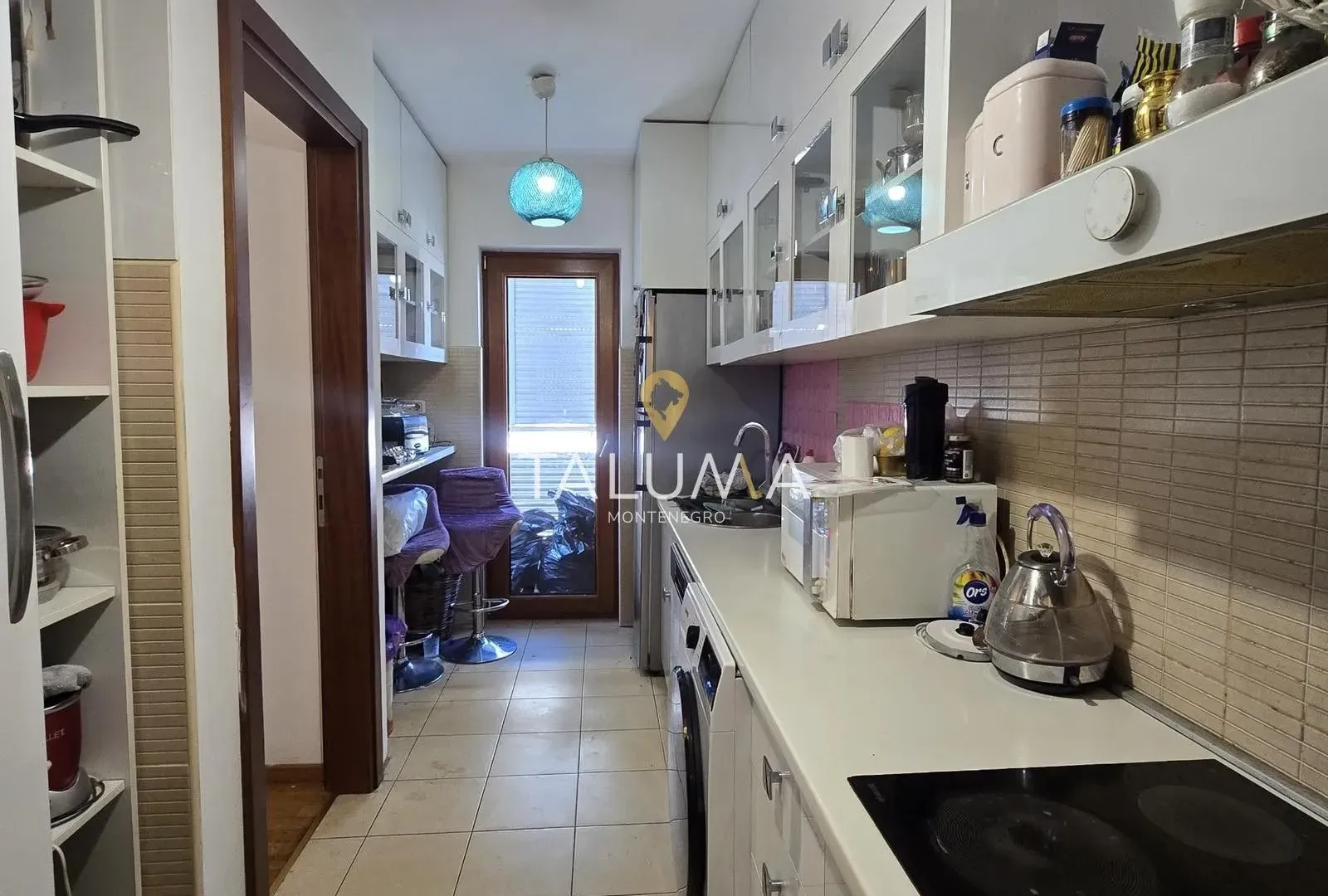 Prodaja, trosoban stan, 120m², Tološi, Podgorica