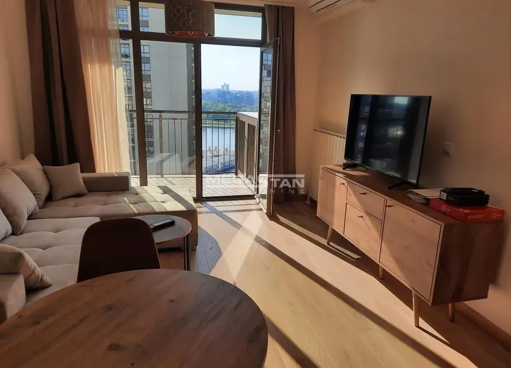 Izdavanje, dvosoban stan, 54m², Savski Venac, Beograd