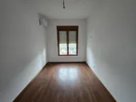 Izdavanje, trosoban stan, 96m², Master Kvart, Podgorica - image 7