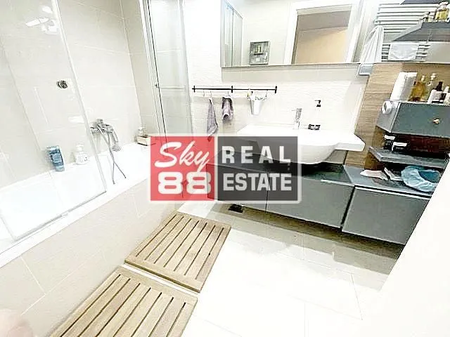 Sale, four bedroom apartment, 115m², Kalenić Pijaca, Vračar Sve Podlokacije