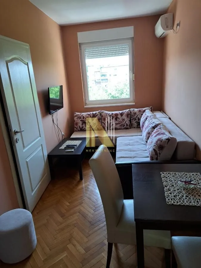 Izdavanje, jednosoban stan, 27m², Grbavica, Novi Sad Sve Podlokacije