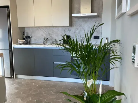 Prodaja, jednosoban stan, 45m², Tivat, Crna Gora - image 18