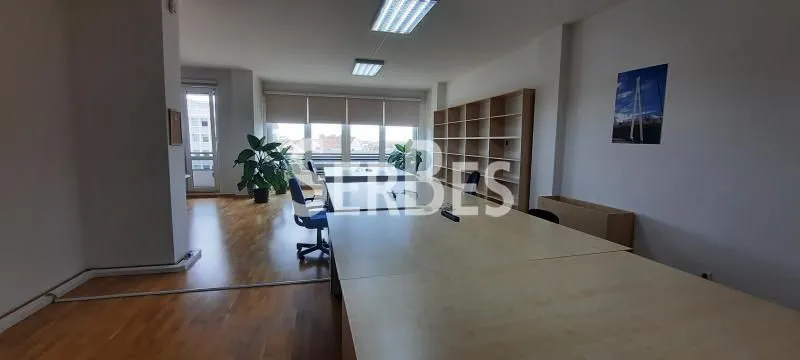 Rent, office space, 210m², Bulevar Oslobodjenja, Novi Sad Sve Podlokacije