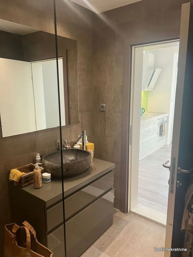 Sale, three bedroom apartment, 68m², Novi Beograd Blok 23, Novi Beograd Sve Podlokacije