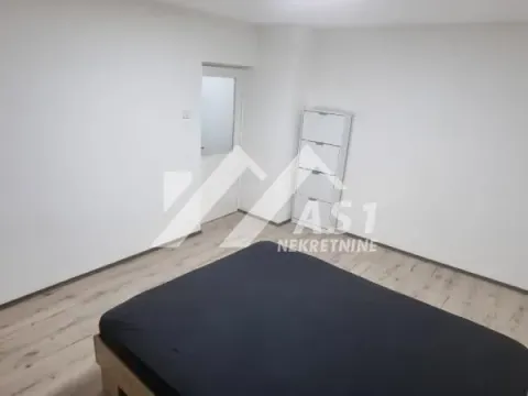 Izdavanje, dvosoban stan, 50m², Detelinara, Novi Sad Sve Podlokacije - image 3