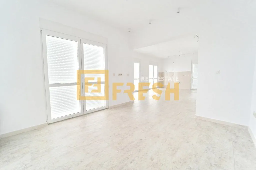 Sale, house, 400m², Bar, Crna Gora