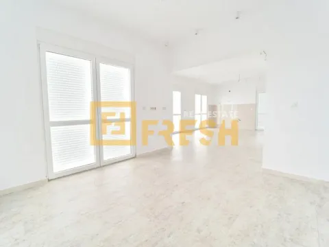 Sale, house, 400m², Bar, Crna Gora - image 14