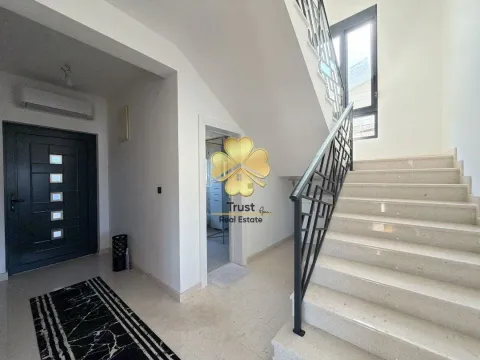 Prodaja, stan, 270m², Gornja Gorica, Podgorica - image 9