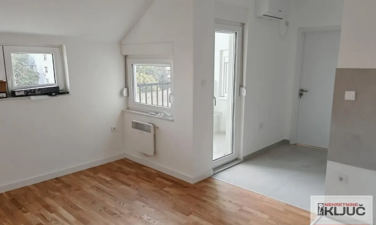 Prodaja, jednosoban stan, 36m², Grbavica, Novi Sad Sve Podlokacije