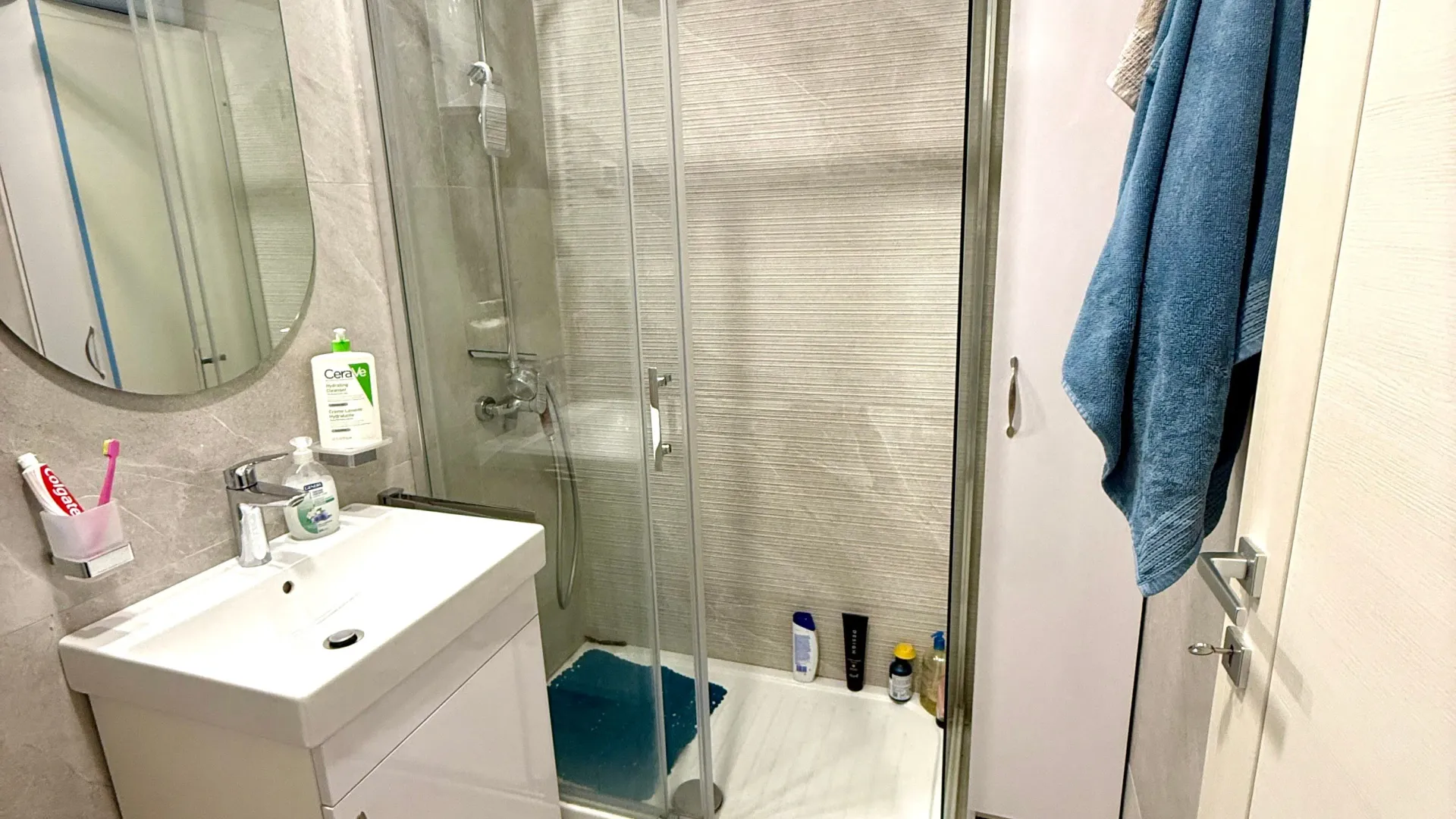 Prodaja, jednosoban stan, 40m², Central Point, Podgorica