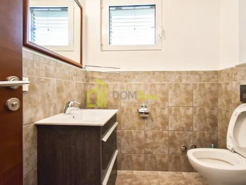 Sale, house, 230m², Mareza, Podgorica - image 2