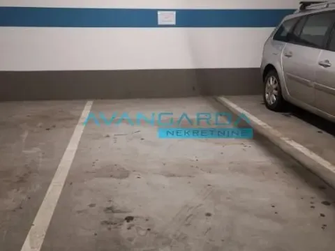 Prodaja, stan, 80m², Zemun Gornji Grad, Zemun Sve Podlokacije - image 3