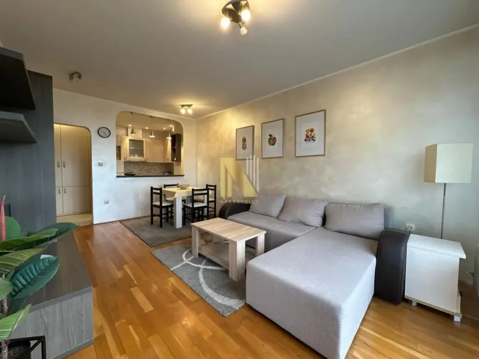 Sale, two bedroom apartment, 52m², Bulevar Oslobodjenja, Novi Sad Sve Podlokacije