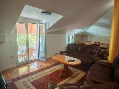 Rent, four bedroom apartment, 105m², Cvetkova Pijaca, Zvezdara Sve Podlokacije - image 8