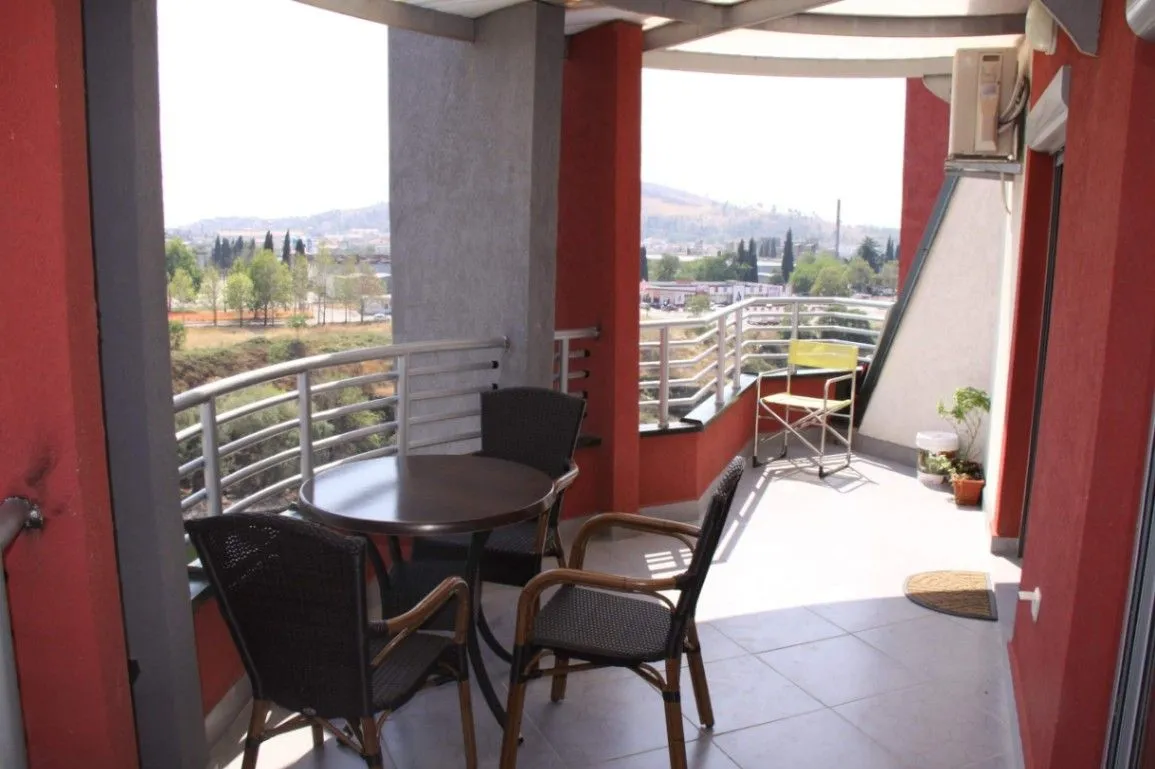 Izdavanje, jednosoban stan, 98m², City Kvart, Podgorica