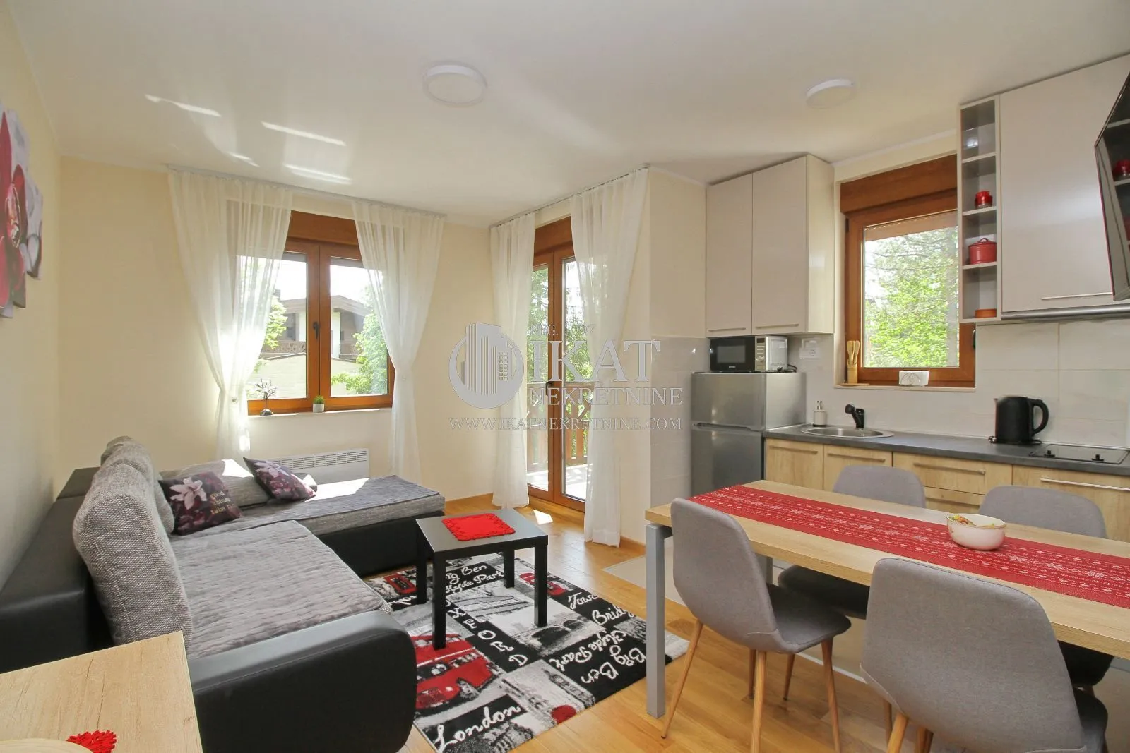 Prodaja, jednosoban stan, 39m², Centar, Zlatibor