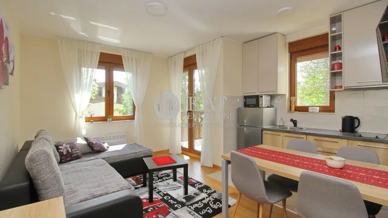 Prodaja, jednosoban stan, 39m², Centar, Zlatibor