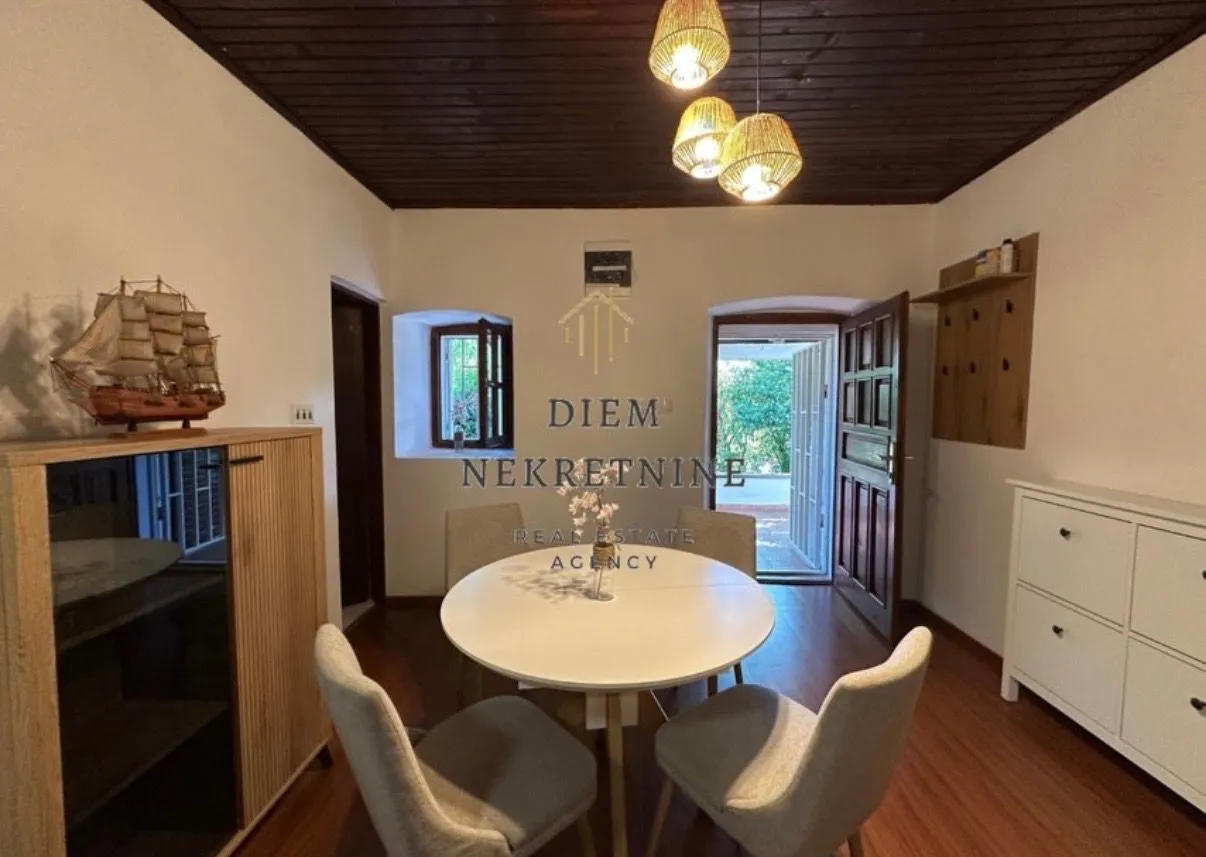 Rent, house, 60m², Rogami, Podgorica