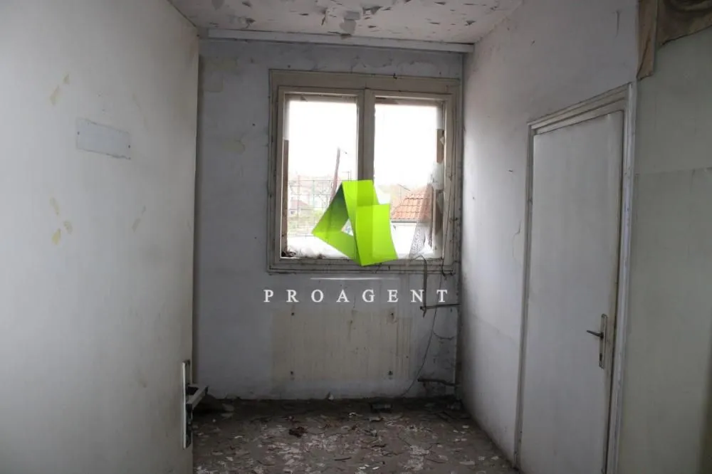 Rent, office space, 828m², Medijana, Niš