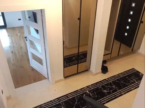 Rent, apartment, 180m², Gornja Gorica, Podgorica - image 5