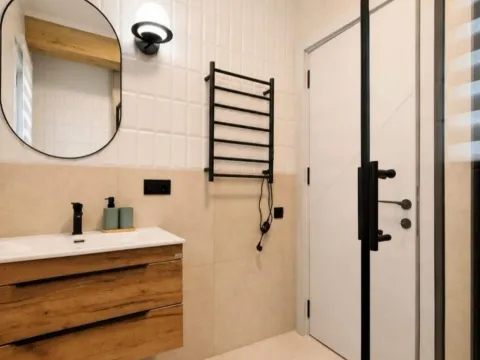 Izdavanje, dvosoban stan, 100m², Donja Lastva, Tivat - image 16