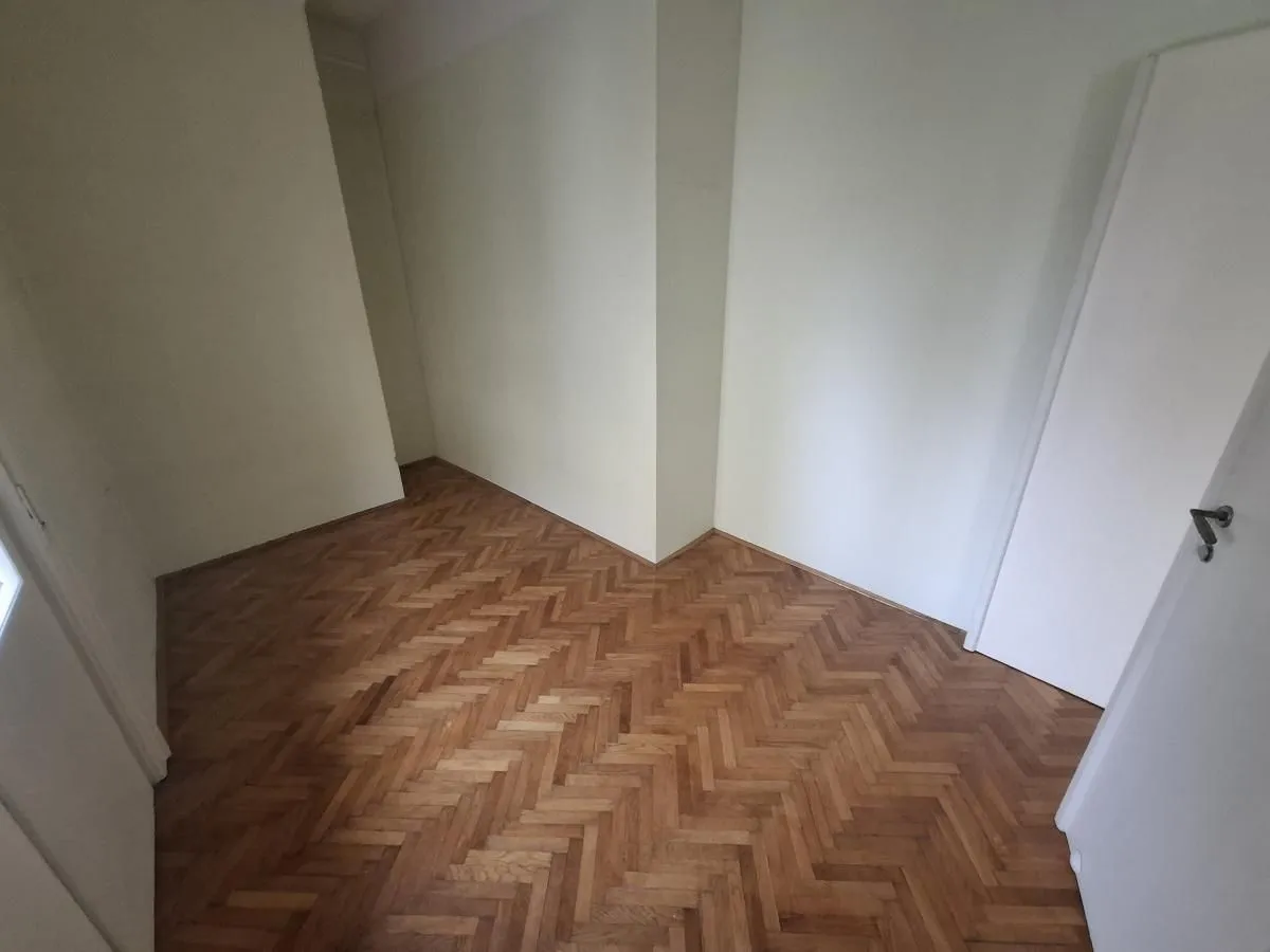 Izdavanje, trosoban stan, 122m², Centar, Novi Sad